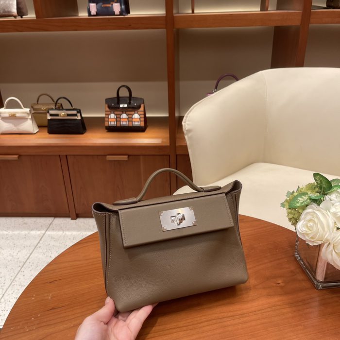 Hermes 2424, Brown